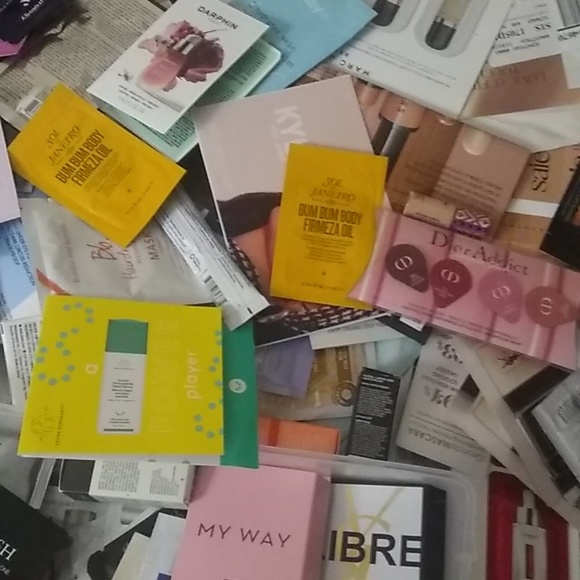 🆕 High end Make up/ Skincare mystery box - Picture 11 of 16